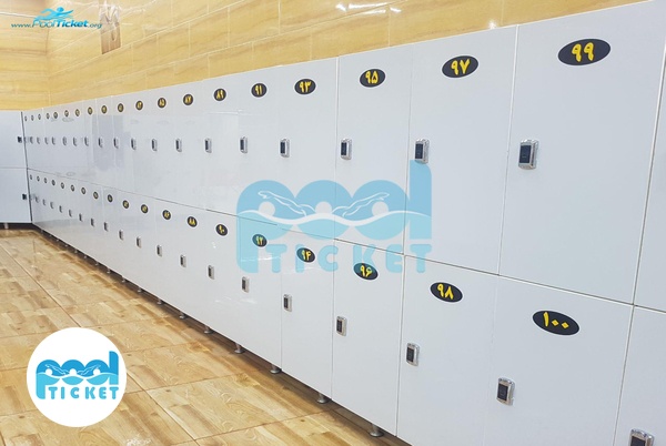 عکس‌های رختکن استخر مروارید شهر قدس